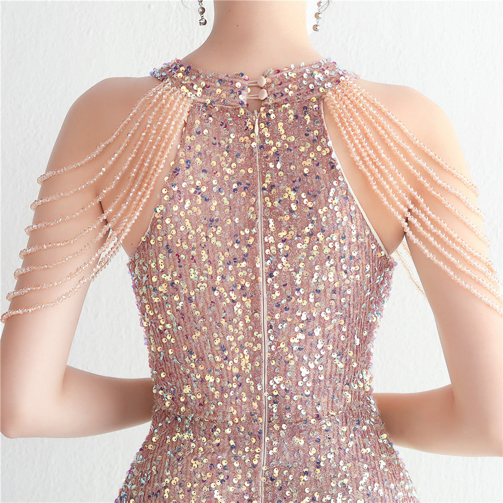 Vestido de gala dorado con lentejuelas y perlas en hombro / Bella