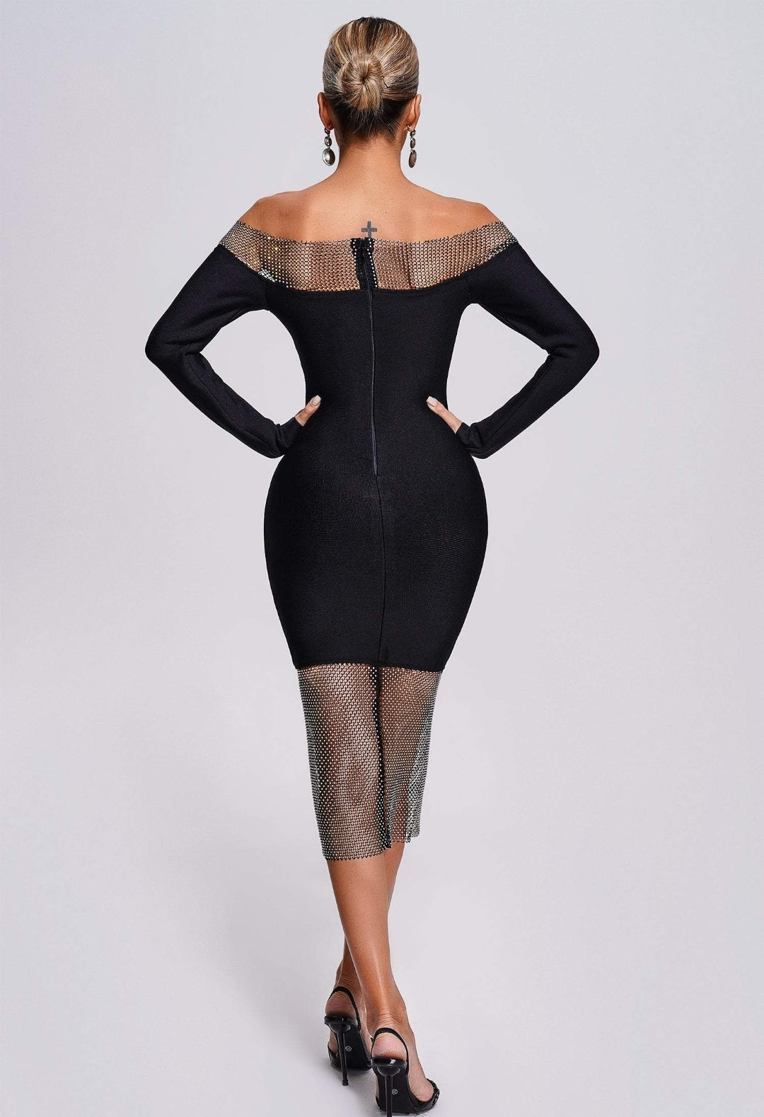 Vestido negro transparencias