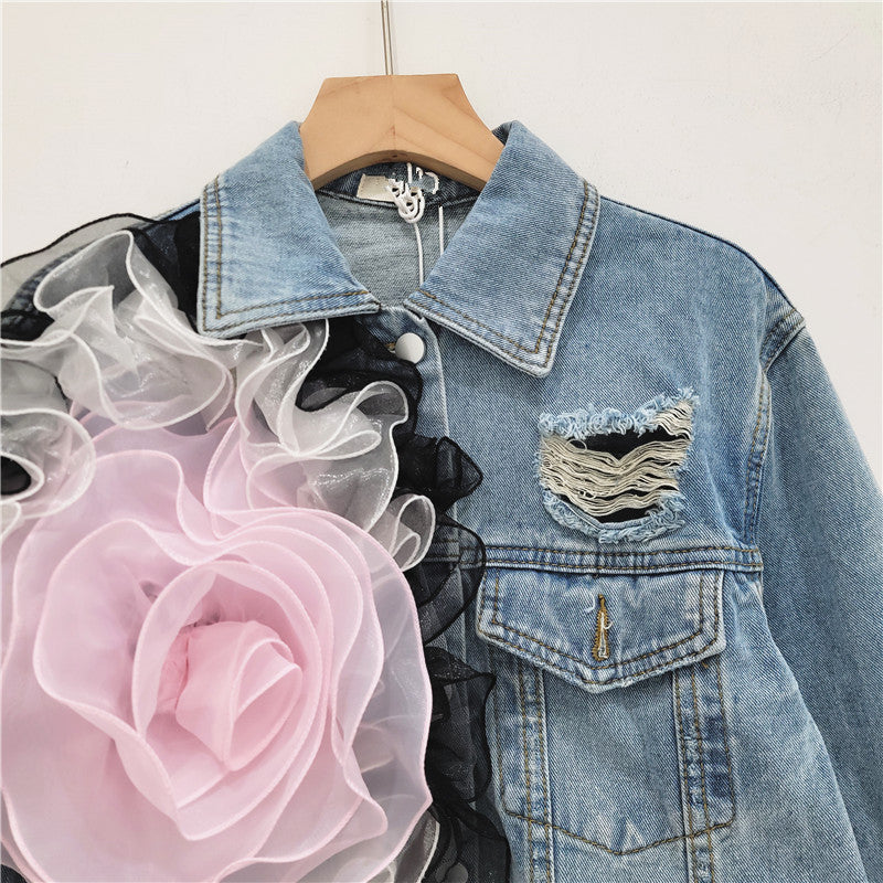 Chaqueta vaquera corta con flores en rosa , talla única  / ocstr