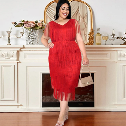 Vestido de flecos disponible también en rojo