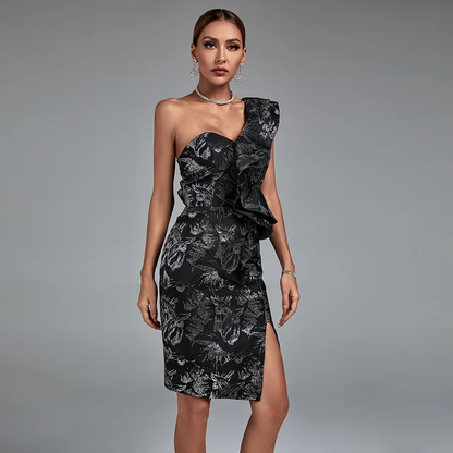 Vestido negro estampado con hombro descubierto