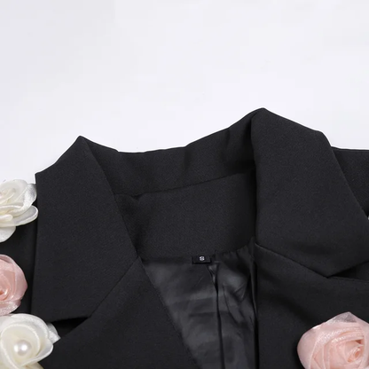 Blazer negra con flores