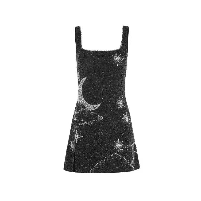 Vestido corto negro con detalle luna en piedras