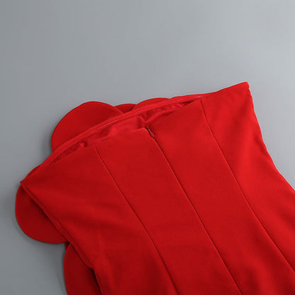 Vestido corto color  rojo con Flores