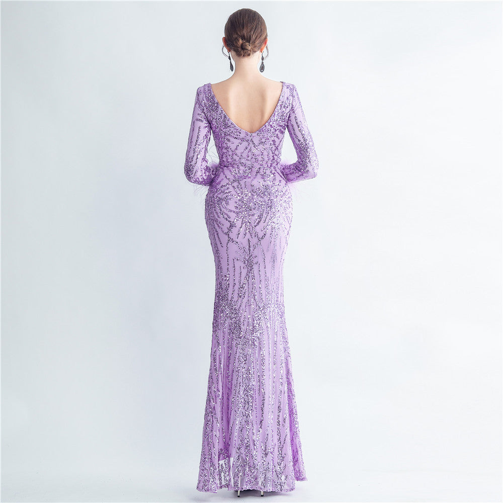 Vestido de gala color Lila manga larga con detalle en plumas y lentejuela / Bella