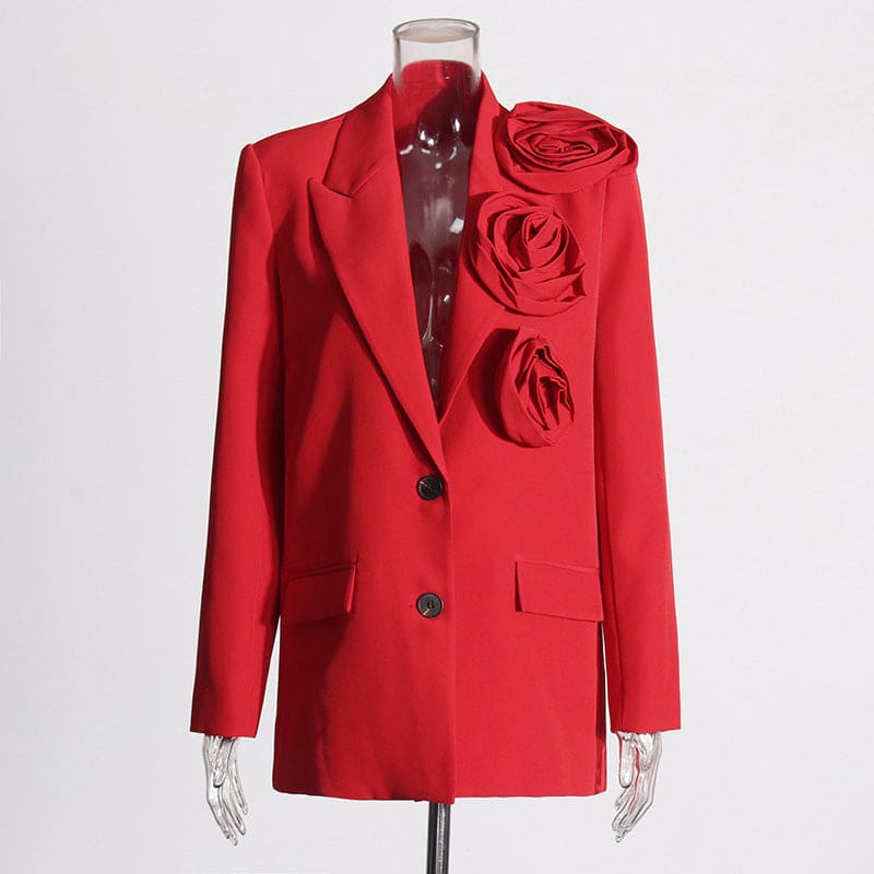 Blazer roja con flores en relieve