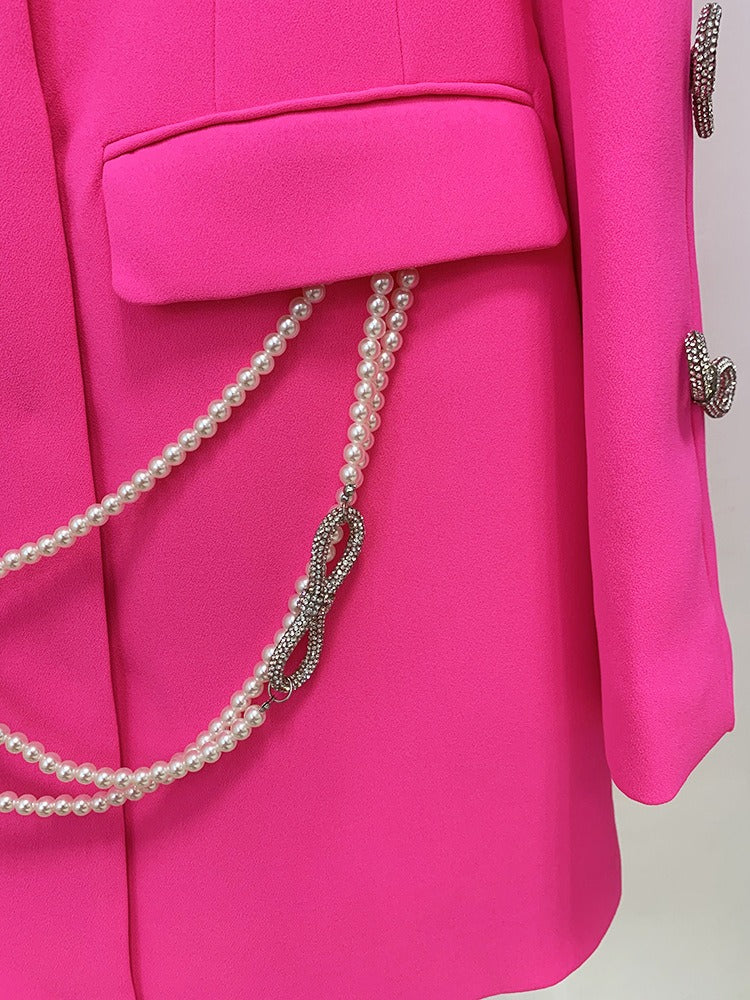 Blazer Rosa con cadena de perlas disponible también en lila