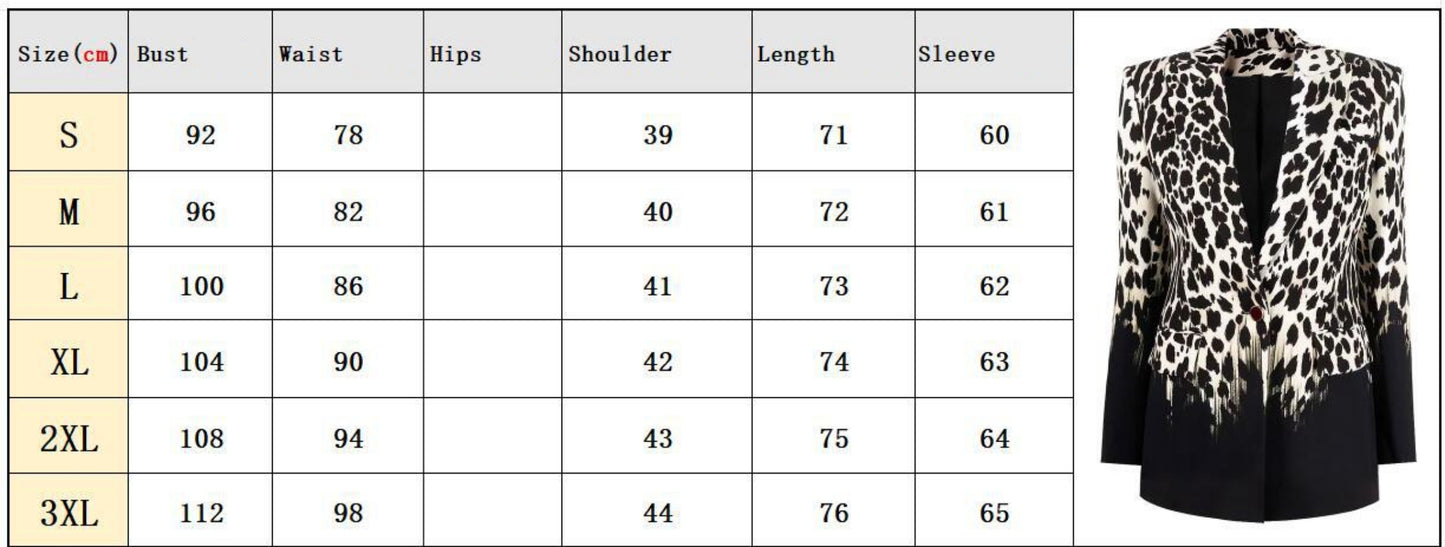 Blazer animal print con detalle botón en color rojo