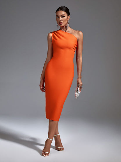 Vestido naranja  hombro descubierto