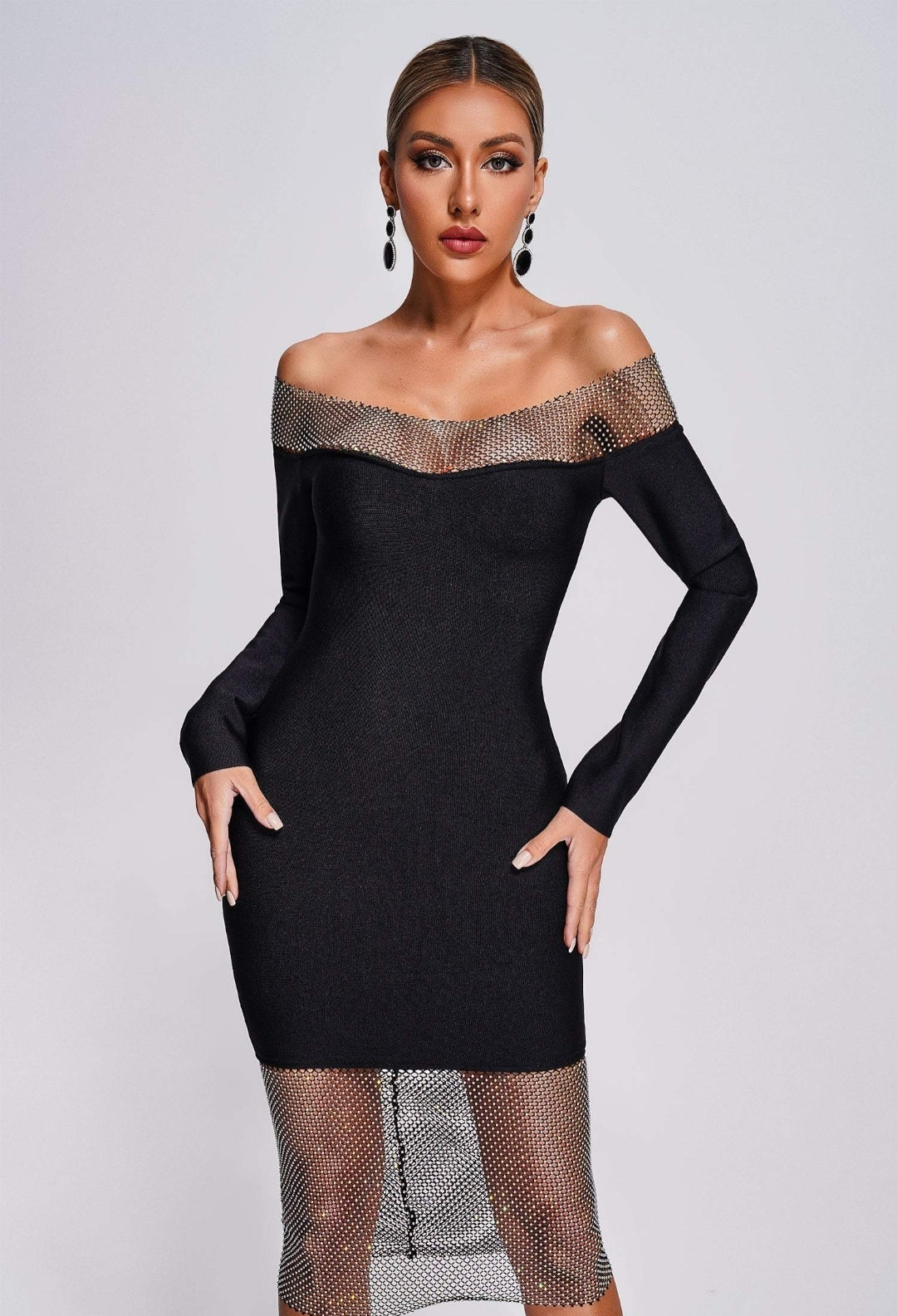 Vestido negro transparencias