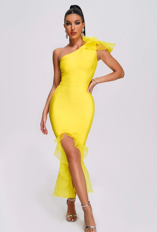 Vestido amarillo bandage  hombro descubierto