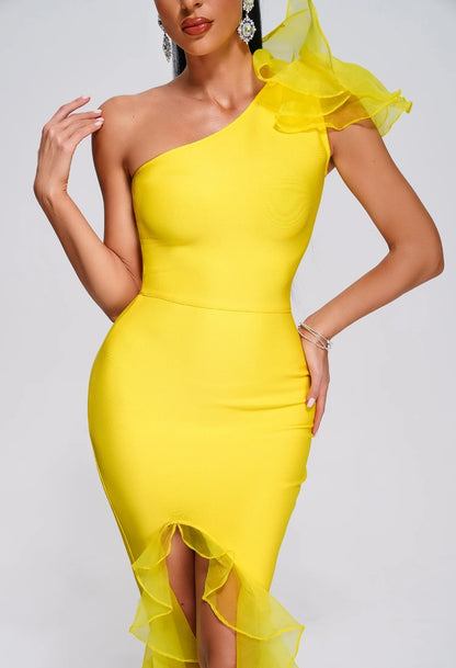 Vestido amarillo bandage  hombro descubierto