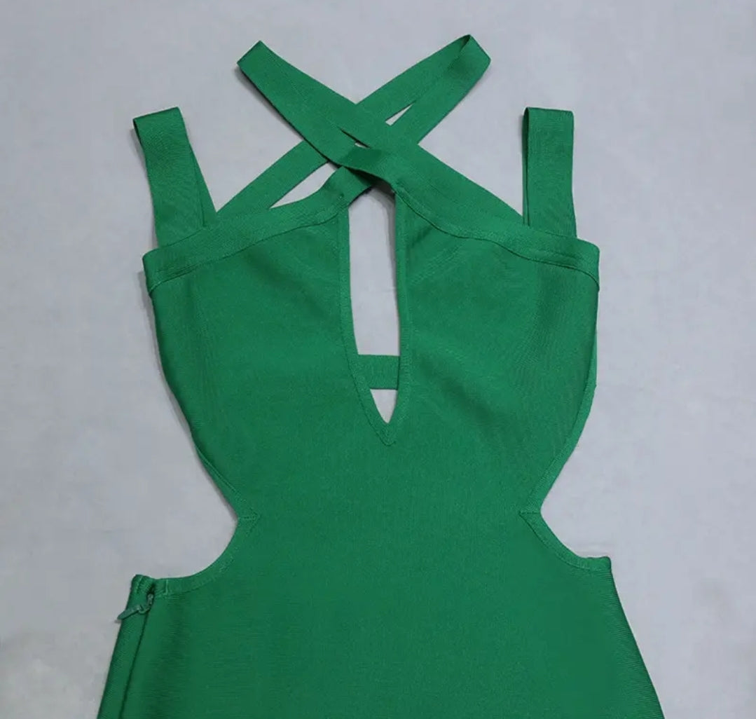 Vestido bandage color verde , espalda descubierta