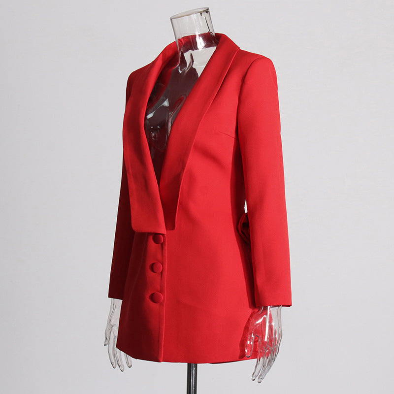 Blazer roja espalda descubierta