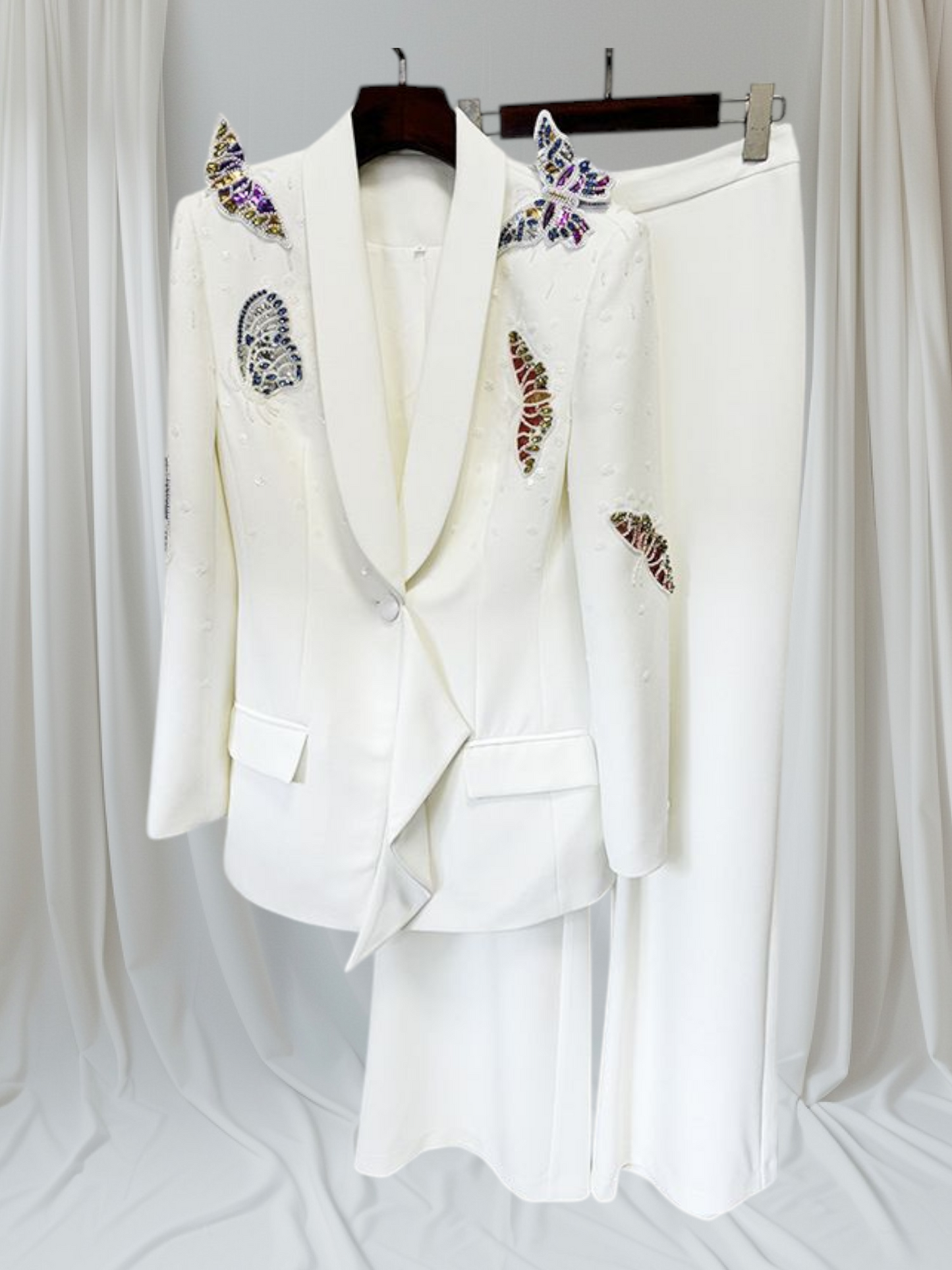 Blazer + pantalón ancho color blanco con detalles en mariposas de colores colección ocs
