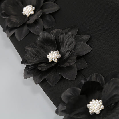 Blazer + pantalón color negro con flores en manga en perlas blancas