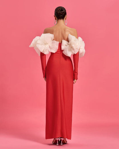 Vestido largo de bandage color rojo , y manga larga detalles en flores