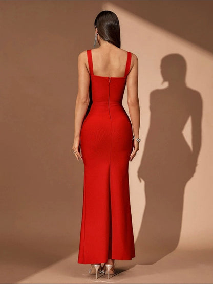 Vestido bandage color rojo con detalles cristales corte sirena