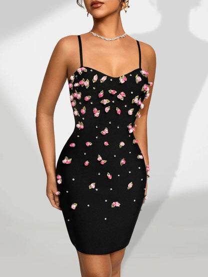 Vestido mini color negro bandage flores en relieve