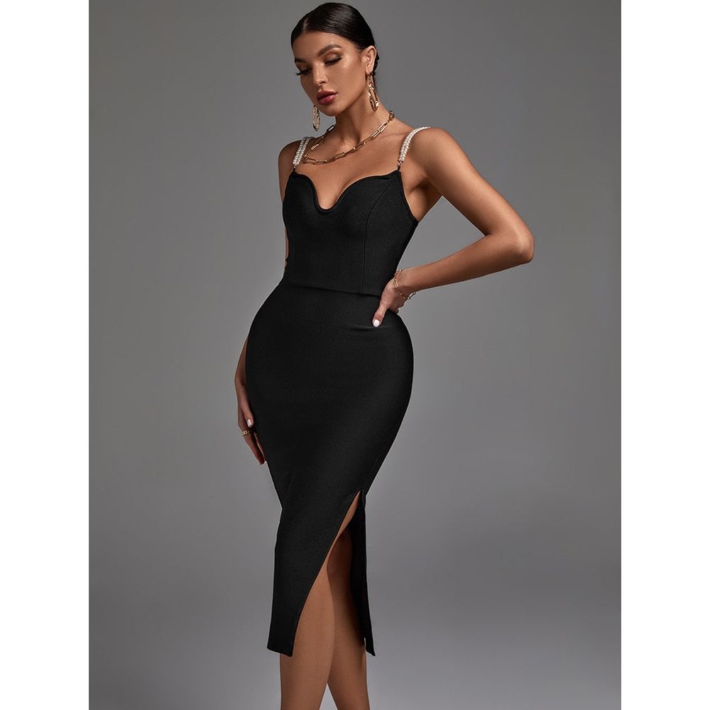 Vestido negro escote en V